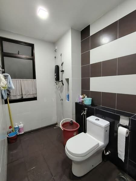 Apartment for Sale at Austin Regency (Pangsapuri Austin Perdana) - SY Ngo - Bathroom - PropertyGuru.com.my