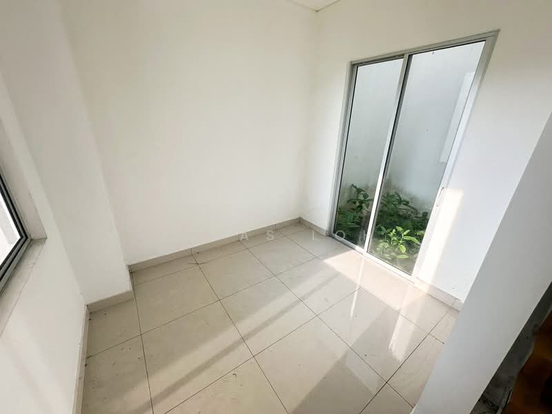 Semi-Detached House for Sale in Bandar Seri Coalfields (Sungai Buloh) - Lucas Loh - Interior - PropertyGuru.com.my
