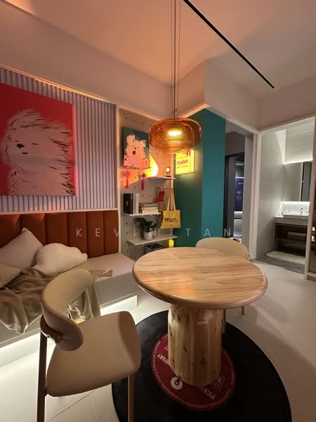 Kediaman Servis untuk Dijual di Summer Suites - Residensi Bukit Meldrum - Kevin Tan - Living Room - PropertyGuru.com.my