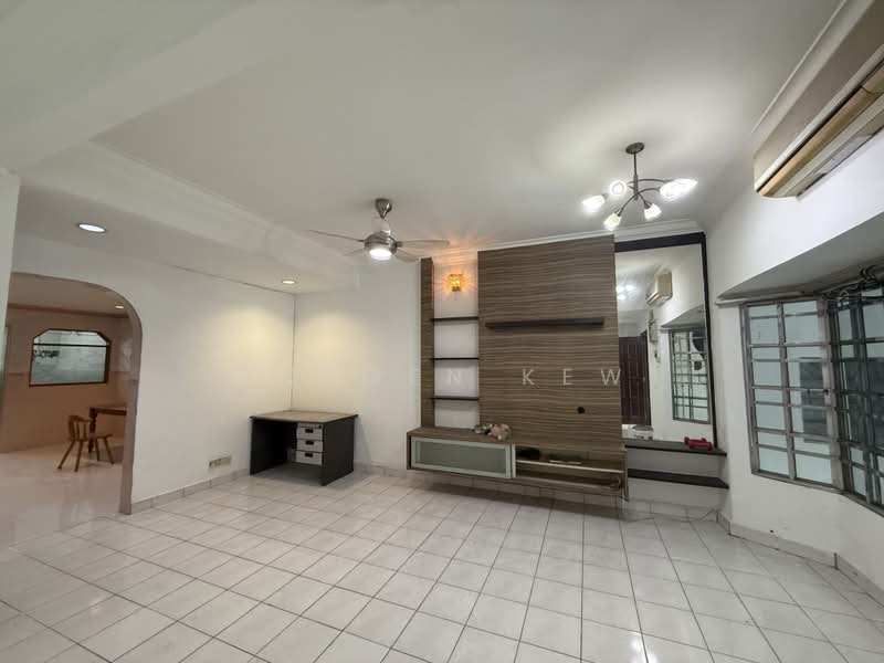 Rumah Teres untuk Disewa di Puchong (Selangor) - Carmen Kew - Living Room - PropertyGuru.com.my
