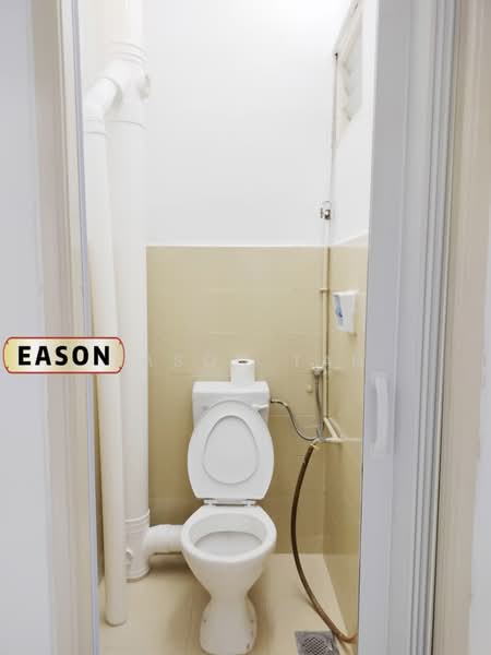 Apartment for Rent at Seri Semarak Apartment - Eason Tan - Bathroom - PropertyGuru.com.my