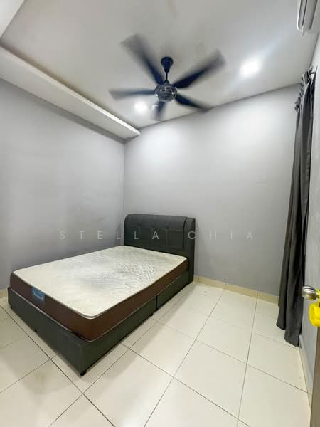 2.5-storey Terraced House for Rent in Taman Scientex Senai (Senai) - Stella Chia - Bedroom - PropertyGuru.com.my