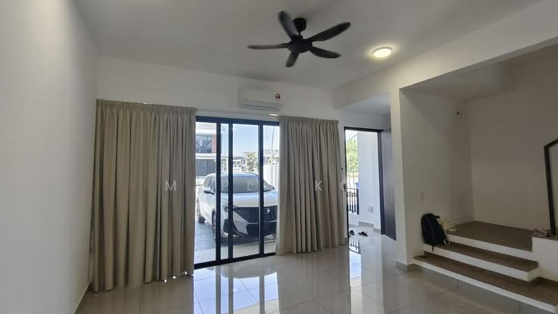 Rumah Teres untuk Disewa di Sungai Buloh (Selangor) - Maple Kok - Living Room - PropertyGuru.com.my
