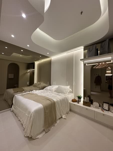 Kediaman Servis untuk Dijual di Summer Suites - Residensi Bukit Meldrum - Kevin Tan - Bedroom - PropertyGuru.com.my