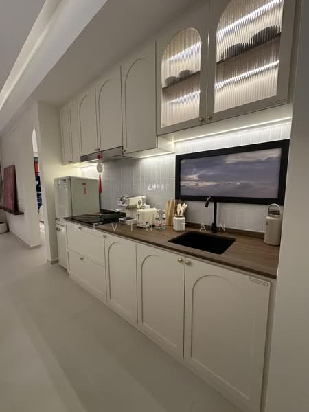 Kediaman Servis untuk Dijual di Summer Suites - Residensi Bukit Meldrum - Kevin Tan - Kitchen - PropertyGuru.com.my
