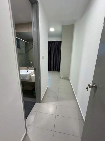 Condominium for Rent at Infiniti 3 Residences - Daniel Chin - Corridor - PropertyGuru.com.my