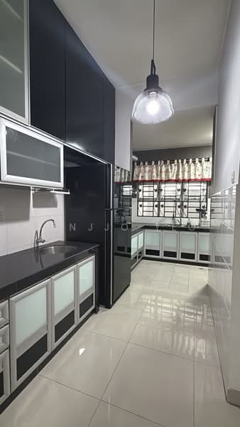 Rumah Teres 2-Tingkat untuk Dijual di Kemuning Utama (Shah Alam) - Kenjjo Yeo - Kitchen - PropertyGuru.com.my