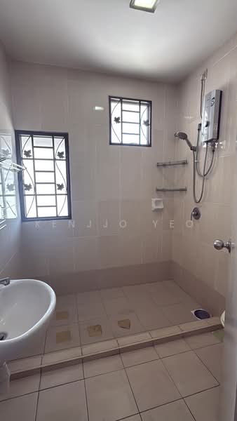 Rumah Teres 2-Tingkat untuk Dijual di Kemuning Utama (Shah Alam) - Kenjjo Yeo - Bathroom - PropertyGuru.com.my