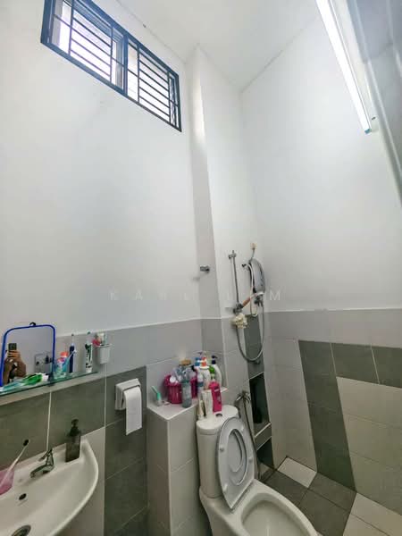 2-storey Terraced House for Sale in Bukit Indah (Iskandar Puteri (Nusajaya)) - Karl Lim - Bathroom - PropertyGuru.com.my