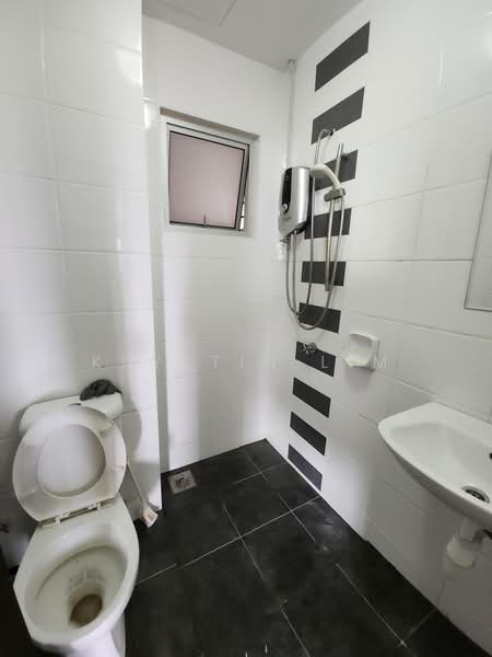 Condominium for Sale at Lagoon Suites - Krystin Lim - PropertyGuru.com.my
