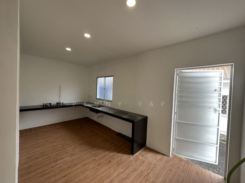 Rumah Teres 1.5-Tingkat untuk Disewa di Kepong Baru (Kepong) - Penny Yap - Kitchen - PropertyGuru.com.my
