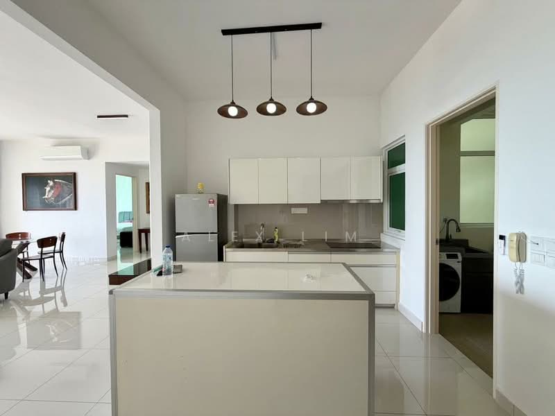 Kondominium untuk Disewa di Ferringhi Residence 2 - Alex Lim - Kitchen - PropertyGuru.com.my