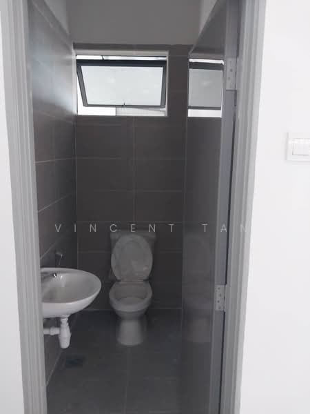 Kilang Berkembar untuk Dijual di Nilai (Negeri Sembilan) - Vincent Tan - Bathroom - PropertyGuru.com.my