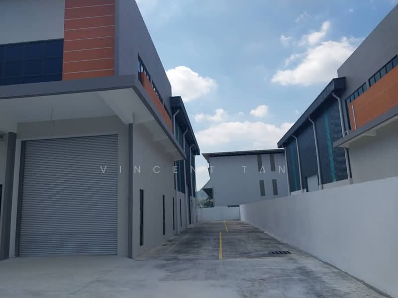 Kilang Berkembar untuk Dijual di Nilai (Negeri Sembilan) - Vincent Tan - Exterior - PropertyGuru.com.my