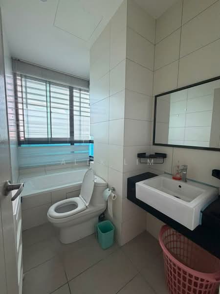 Condominium for Rent at Marinox Sky Villas - Alex Lim - Bathroom - PropertyGuru.com.my