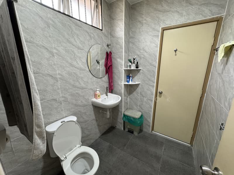 Rumah Teres 2-Tingkat untuk Dijual di Kepong (Kuala Lumpur) - Desmond Kok - Bathroom - PropertyGuru.com.my