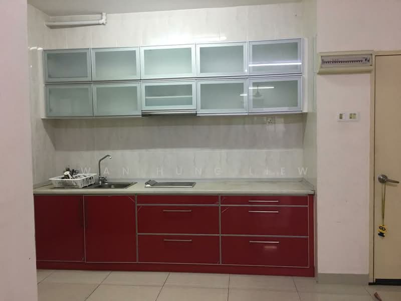 Kediaman Servis untuk Dijual di Connaught Avenue - Wan Hung Liew - Kitchen - PropertyGuru.com.my