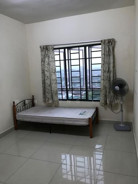 Kediaman Servis untuk Dijual di Connaught Avenue - Wan Hung Liew - Bedroom - PropertyGuru.com.my
