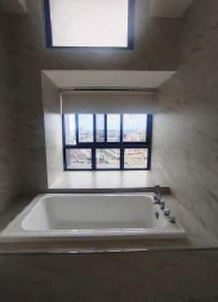 Kediaman Servis untuk Disewa di Imperio Residence - Vincy How - Bathroom - PropertyGuru.com.my