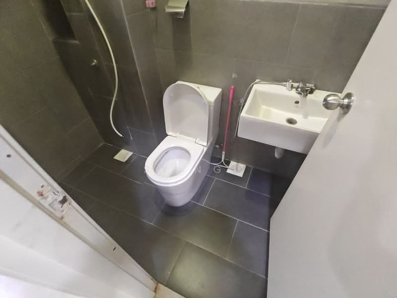 Rumah Teres 2-Tingkat untuk Dijual di Bandar Pulai Jaya (Kulai) - SY Ngo - Bathroom - PropertyGuru.com.my