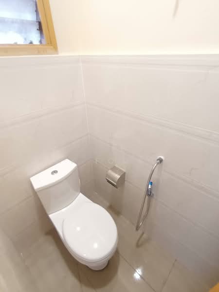 1-storey Terraced House for Sale in Taman Mawar (Bandar Kinrara) - WK Foong - Bathroom - PropertyGuru.com.my