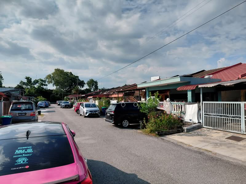 1-storey Terraced House for Sale in Taman Mawar (Bandar Kinrara) - WK Foong - PropertyGuru.com.my