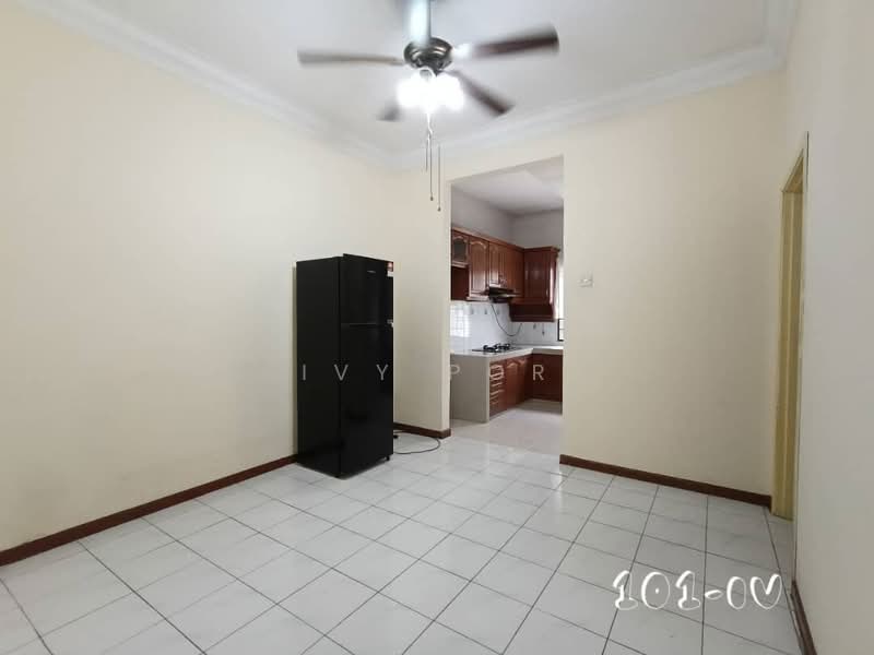 Rumah Teres 2-Tingkat untuk Disewa di Bandar Bukit Tinggi (Klang) - Ivy Por - Kitchen - PropertyGuru.com.my
