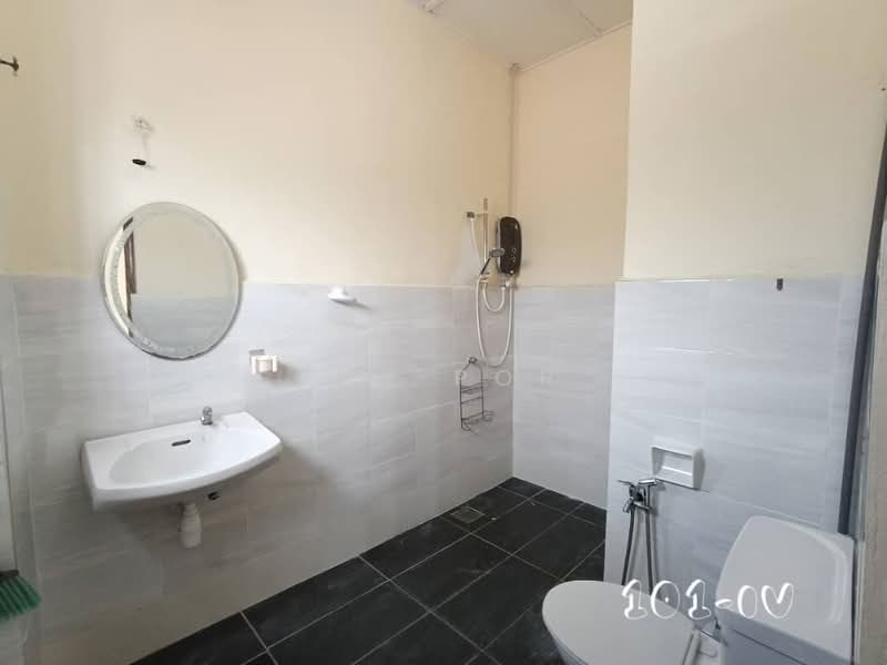 Rumah Teres 2-Tingkat untuk Disewa di Bandar Bukit Tinggi (Klang) - Ivy Por - Bathroom - PropertyGuru.com.my