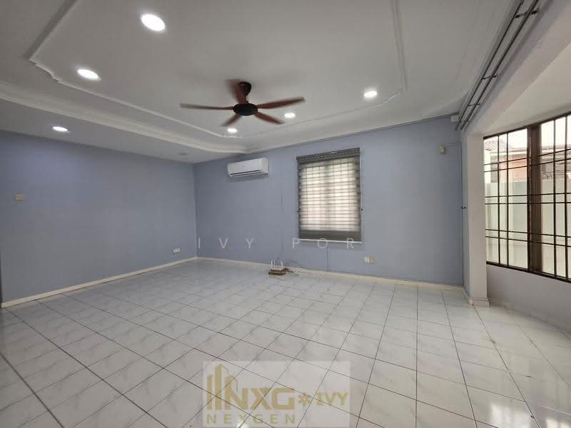 2-storey Terraced House for Rent in Bandar Bukit Tinggi (Klang) - Ivy Por - Living Room - PropertyGuru.com.my