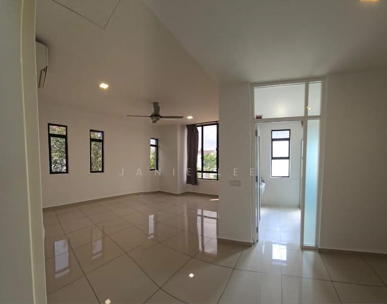 Semi-Detached House for Sale in Setia Ecohill (Semenyih) - Janie Lee - Master Bedroom - PropertyGuru.com.my