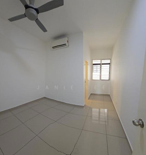 Semi-Detached House for Sale in Setia Ecohill (Semenyih) - Janie Lee - Bedroom - PropertyGuru.com.my