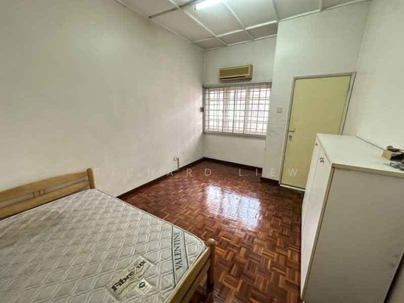 2-storey Terraced House for Sale in SS23 (Petaling Jaya) - Richard Liew - Bedroom - PropertyGuru.com.my
