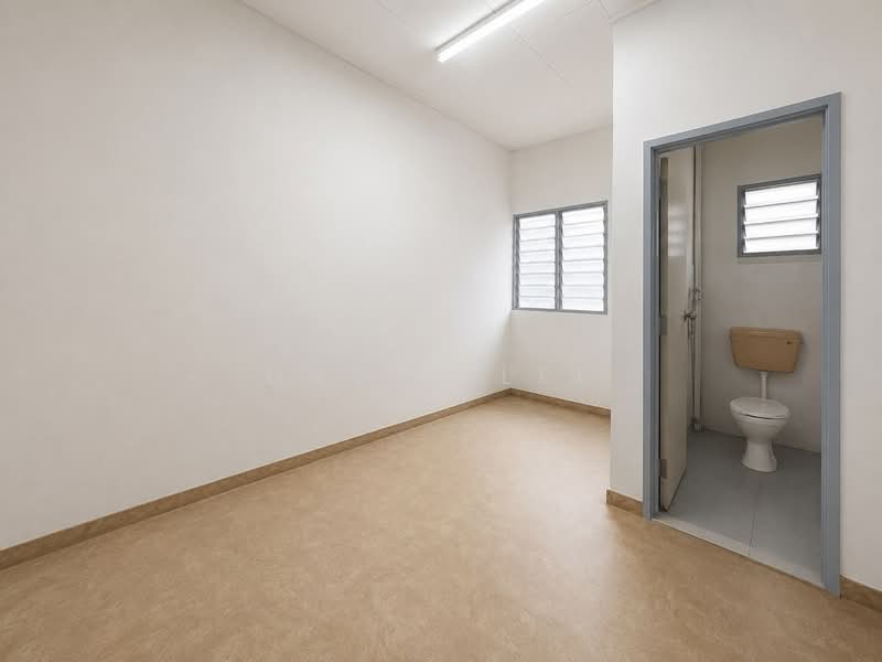 2-storey Terraced House for Sale in Taman Velox (Rawang) - David Lee - Bathroom - PropertyGuru.com.my