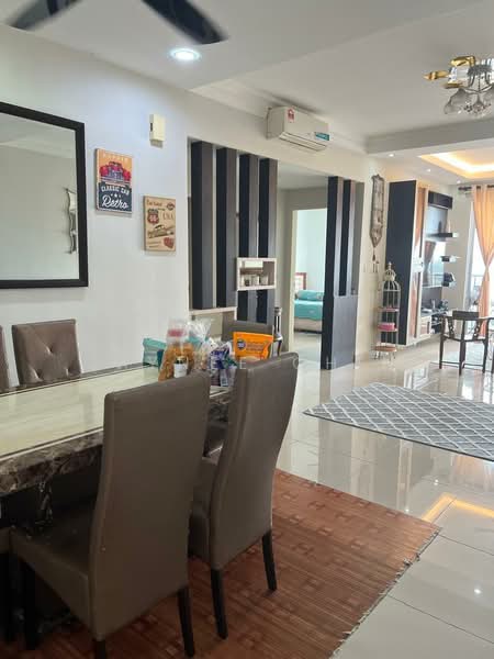 Kondominium untuk Disewa di Simfoni 1 - Jaynee Chin - Dining Room - PropertyGuru.com.my