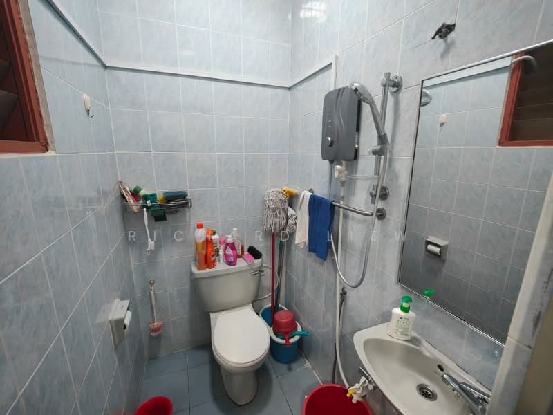 2-storey Terraced House for Sale in SS23 (Petaling Jaya) - Richard Liew - Bathroom - PropertyGuru.com.my