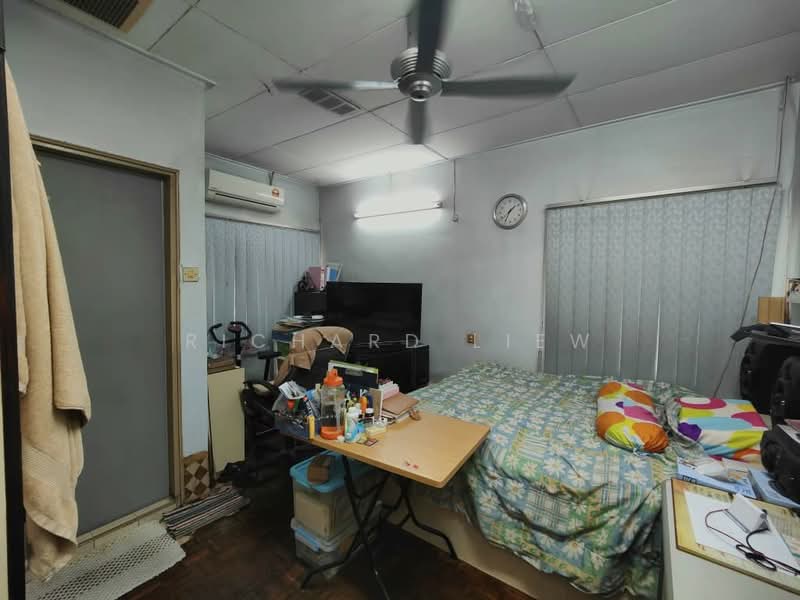 Rumah Teres 2-Tingkat untuk Dijual di Damansara Kim (Petaling Jaya) - Richard Liew - Bedroom - PropertyGuru.com.my