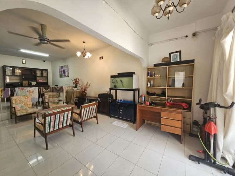 Rumah Teres 2-Tingkat untuk Dijual di Damansara Kim (Petaling Jaya) - Richard Liew - Living Room - PropertyGuru.com.my
