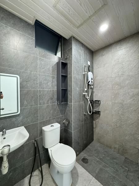 Service Residence for Rent at Traders Park - Alvin Phoon - Bathroom - PropertyGuru.com.my