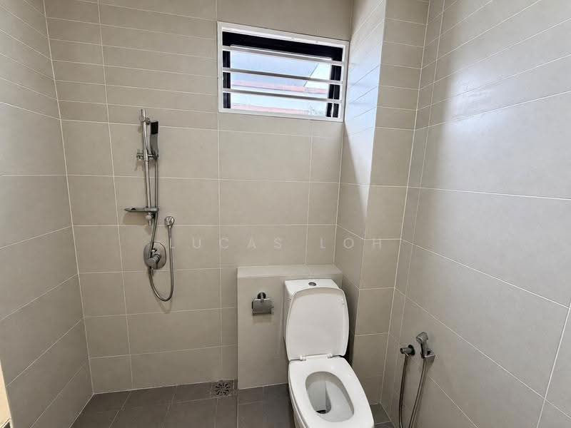 Rumah Teres 2-Tingkat untuk Dijual di Bandar Seri Coalfields (Sungai Buloh) - Lucas Loh - Bathroom - PropertyGuru.com.my
