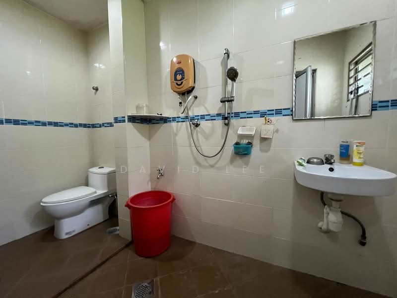 Rumah Teres 2-Tingkat untuk Dijual di Taman Pinggiran Templer (Selayang) - David Lee - Bathroom - PropertyGuru.com.my