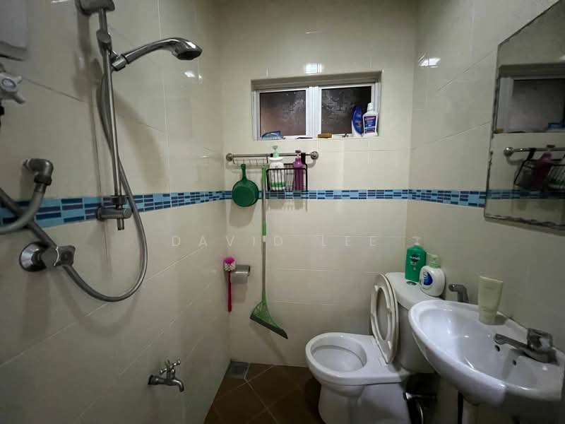 Rumah Teres 2-Tingkat untuk Dijual di Taman Pinggiran Templer (Selayang) - David Lee - Bathroom - PropertyGuru.com.my