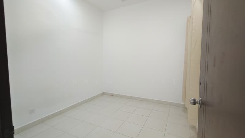 Service Residence for Sale at Ascotte Boulevard - Juneway Lee - Interior - PropertyGuru.com.my