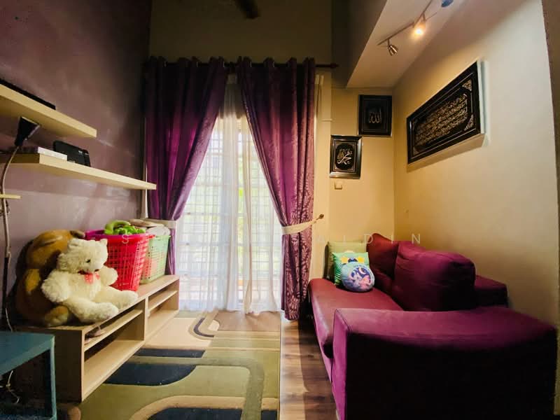 Rumah Teres 2-Tingkat untuk Dijual di Ampang Jaya (Ampang) - Shiqin Saidin - Living Room - PropertyGuru.com.my