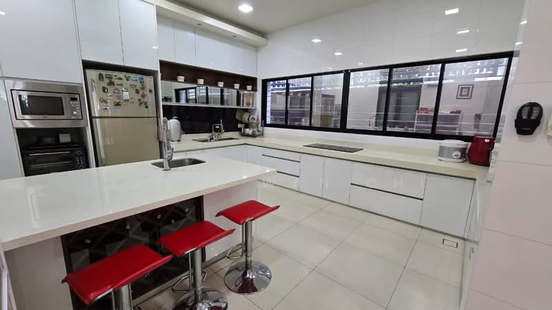 Rumah Berkembar untuk Dijual di 16 Sierra (Puchong) - Yeong Wan Chi - Kitchen - PropertyGuru.com.my