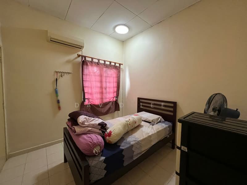 2-storey Terraced House for Sale in Taman Garing Utama (Rawang) - David Lee - Bedroom - PropertyGuru.com.my