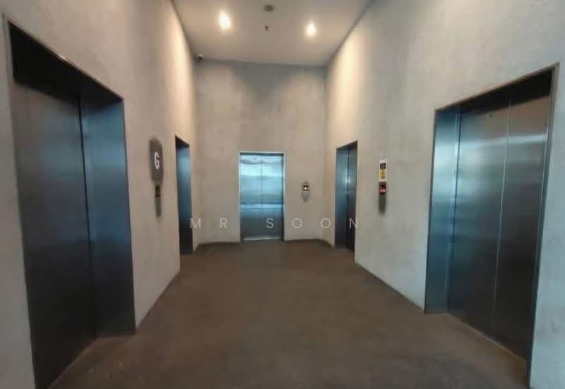 Office for Sale in Petaling Jaya (Selangor) - Mr Soon - Corridor - PropertyGuru.com.my