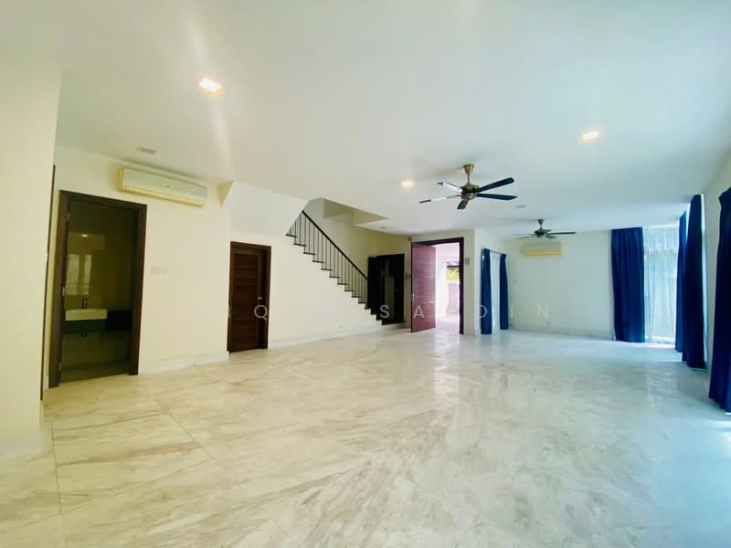Semi-Detached House for Sale in Ampang (Selangor) - Shiqin Saidin - Living Room - PropertyGuru.com.my
