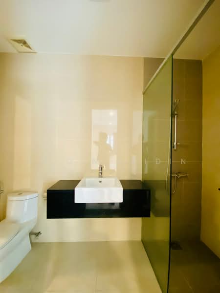 Semi-Detached House for Sale in Ampang (Selangor) - Shiqin Saidin - Bathroom - PropertyGuru.com.my