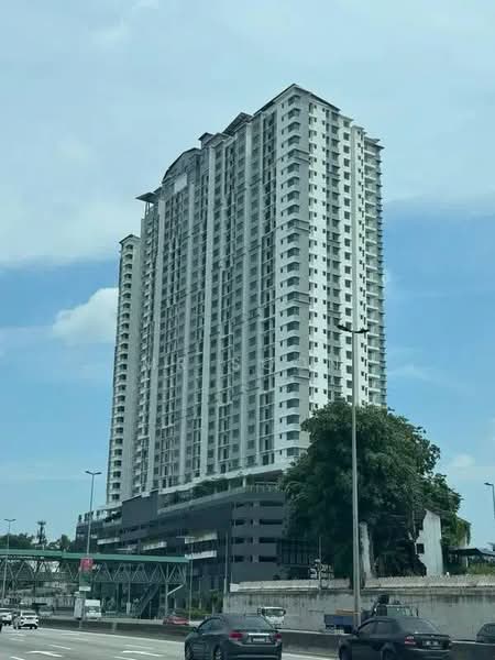 Kediaman Servis untuk Dijual di Serviced Residence @ The Louvre @ Country Heights - Mr Soon - Exterior - PropertyGuru.com.my