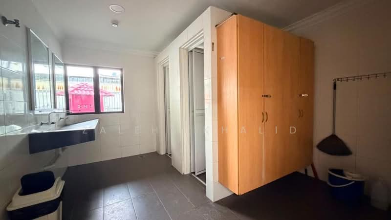 Commercial Bungalow for Rent in Seksyen 16 (Shah Alam) - Zaleha Khalid - PropertyGuru.com.my